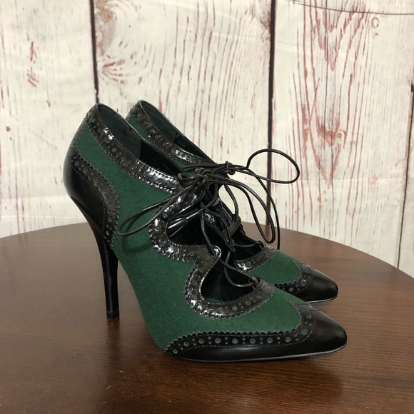 TORY BURCH HAWTHORN RunwayMalachite Green Black Patent Lace up Stilettos 7.5
